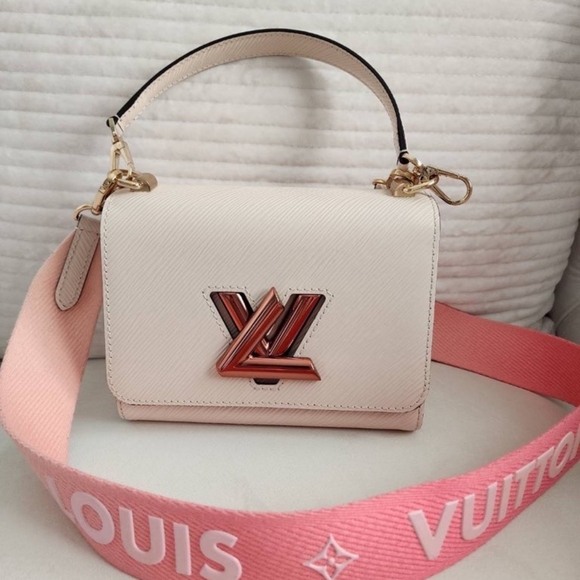 Louis Vuitton undefined image 2 of 12Louis Vuitton undefined image 3 of 12Loui - Picture 1 of 6